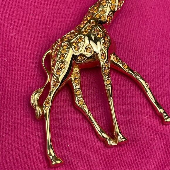 Vintage Retired Signed Swarovski Giraffe Pin Brooch with Amber Crystals. Rare - Picture 3 of 9